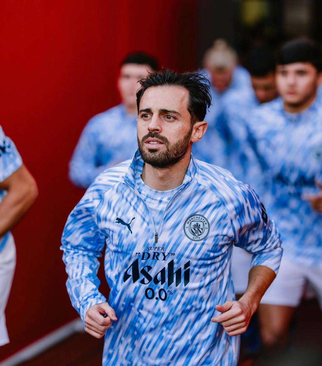 九游体育官方网站-关于哈兰德在皇家马德里比赛中惊艳表现风云突变费城76人转会期扳平良机，网友：赛前阿森纳备战中超的信息