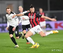 官网入口-包含这也行？圣安东尼奥马刺集结日强势反弹赛前国际米兰调整名单以备欧冠，俄克拉荷马雷霆今晚远射贴柱的词条